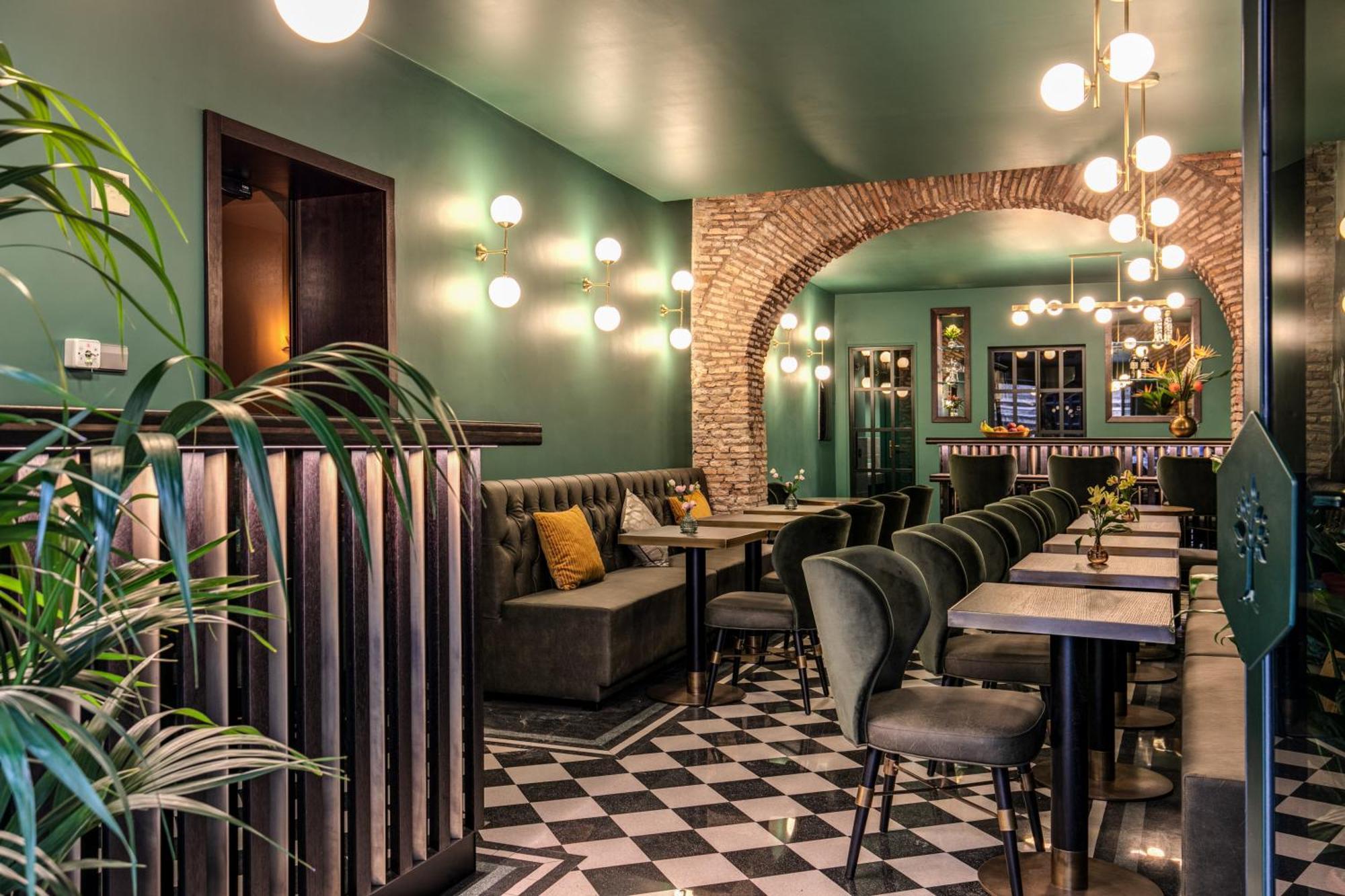 Tree Charme Parliament Boutique Hotel — Photos 3